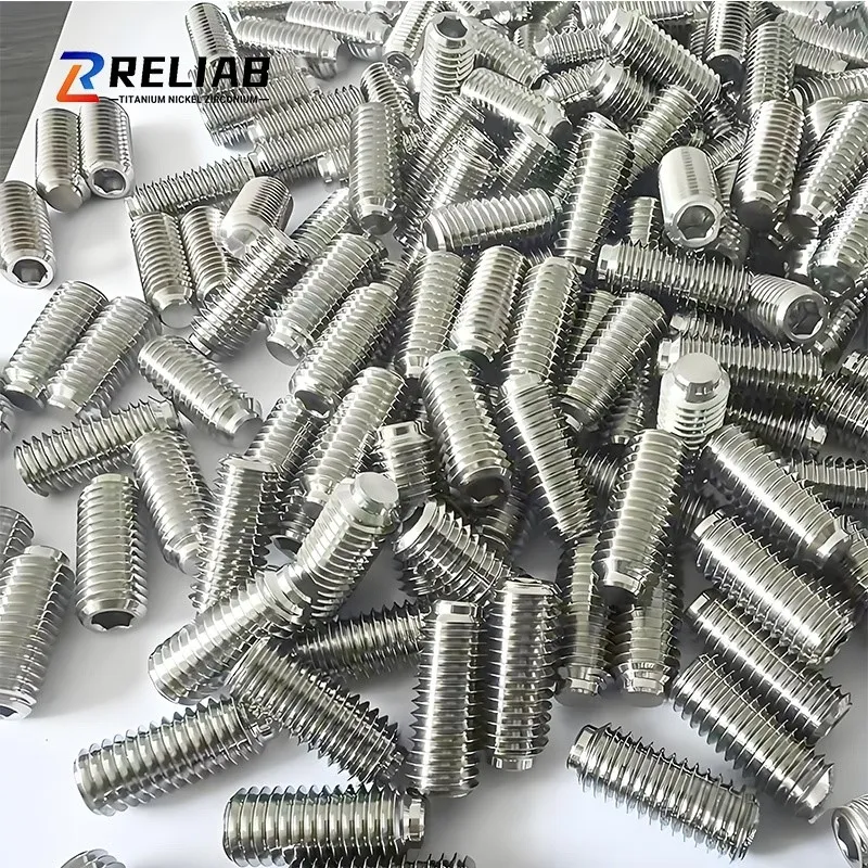 Tapping titanium threading rods Tapping titanium threading rods